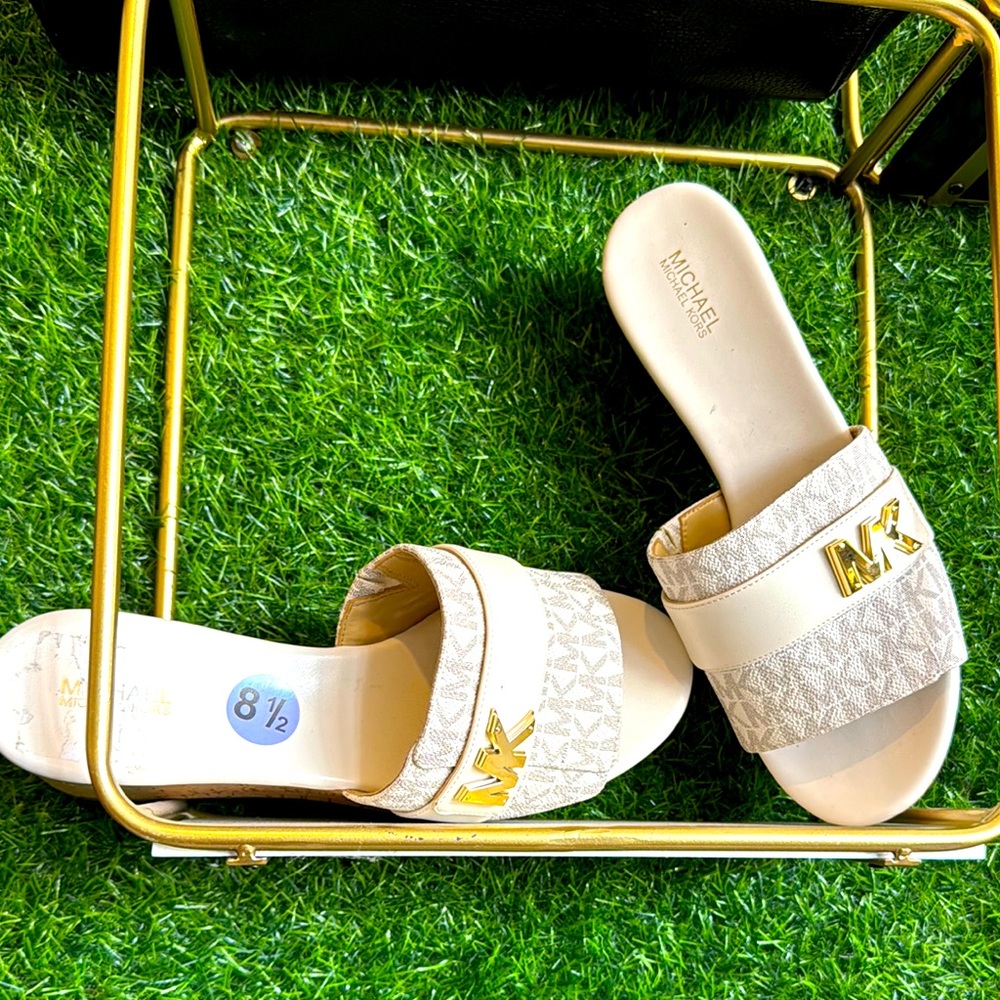Michael Kors Cream Slide Sandals